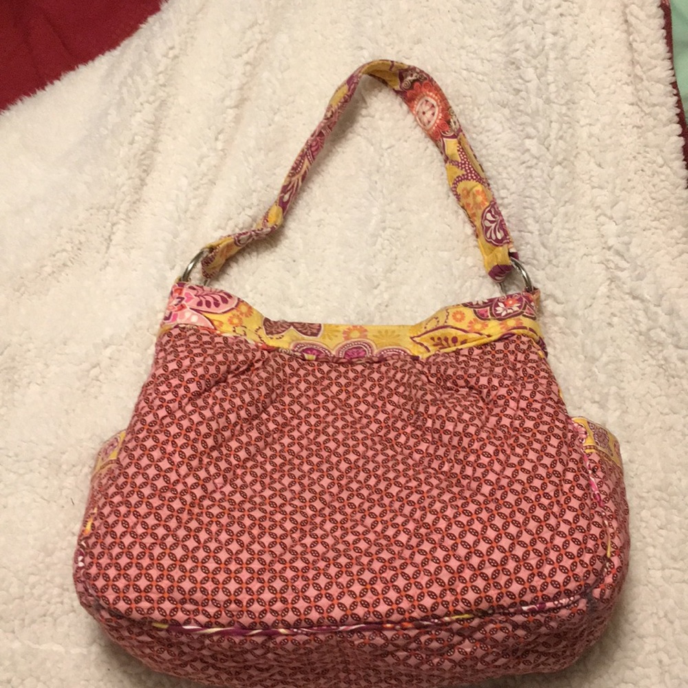 Vera Bradley Reversible Tote in Bali Gold. - Picture 5 of 12